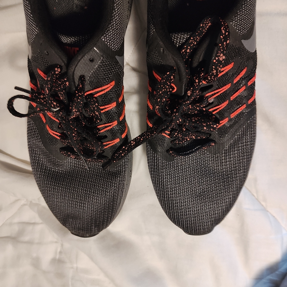 Nike Black and Red Athletic Shoes